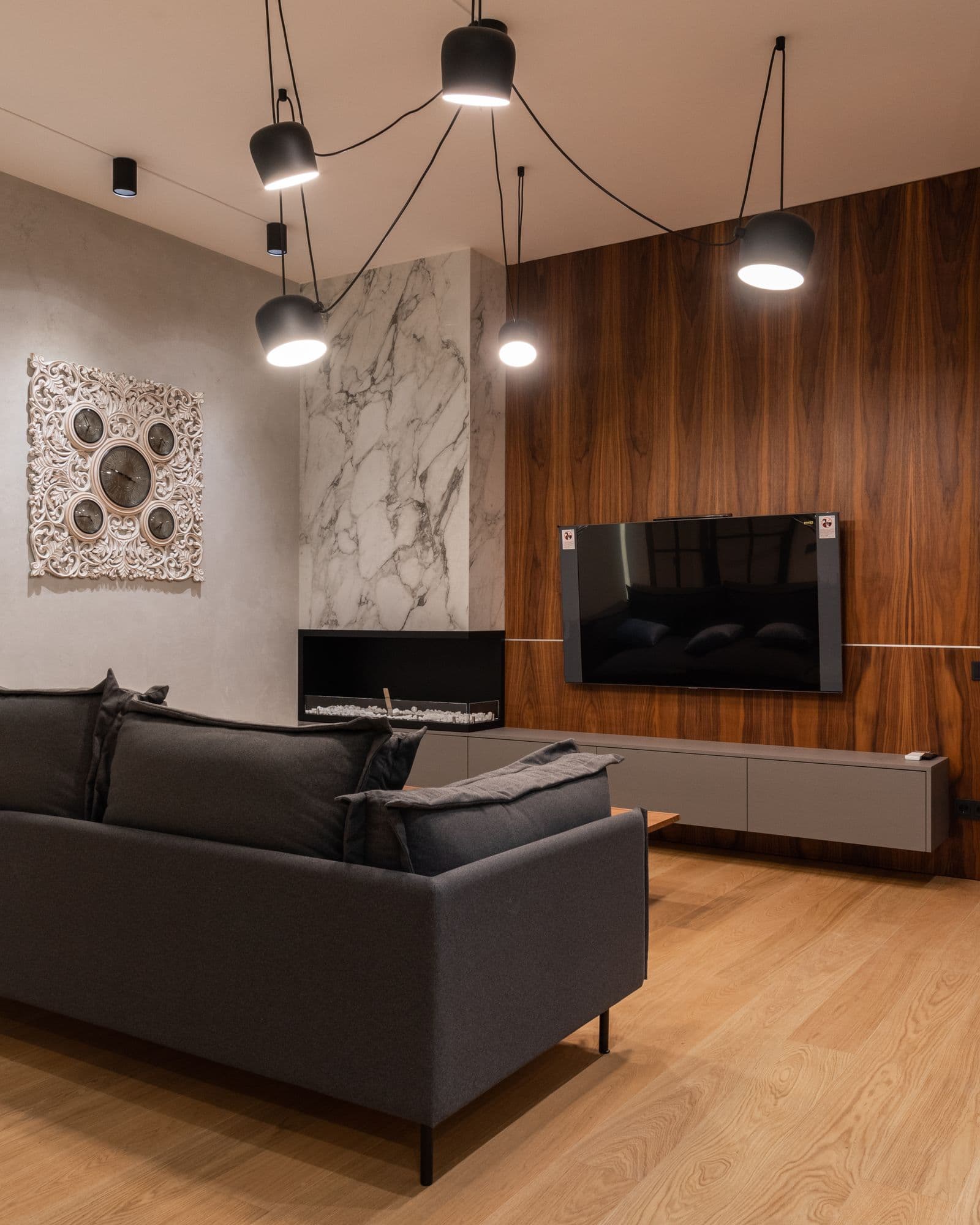 Low Profile TV Unit