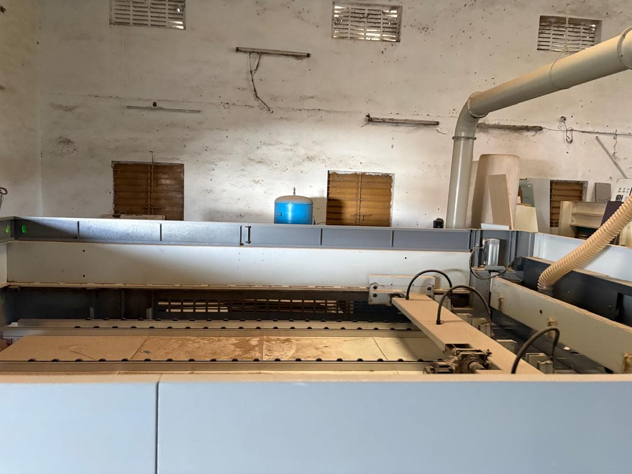 Vacuum press for laminate application at V3 Spaces